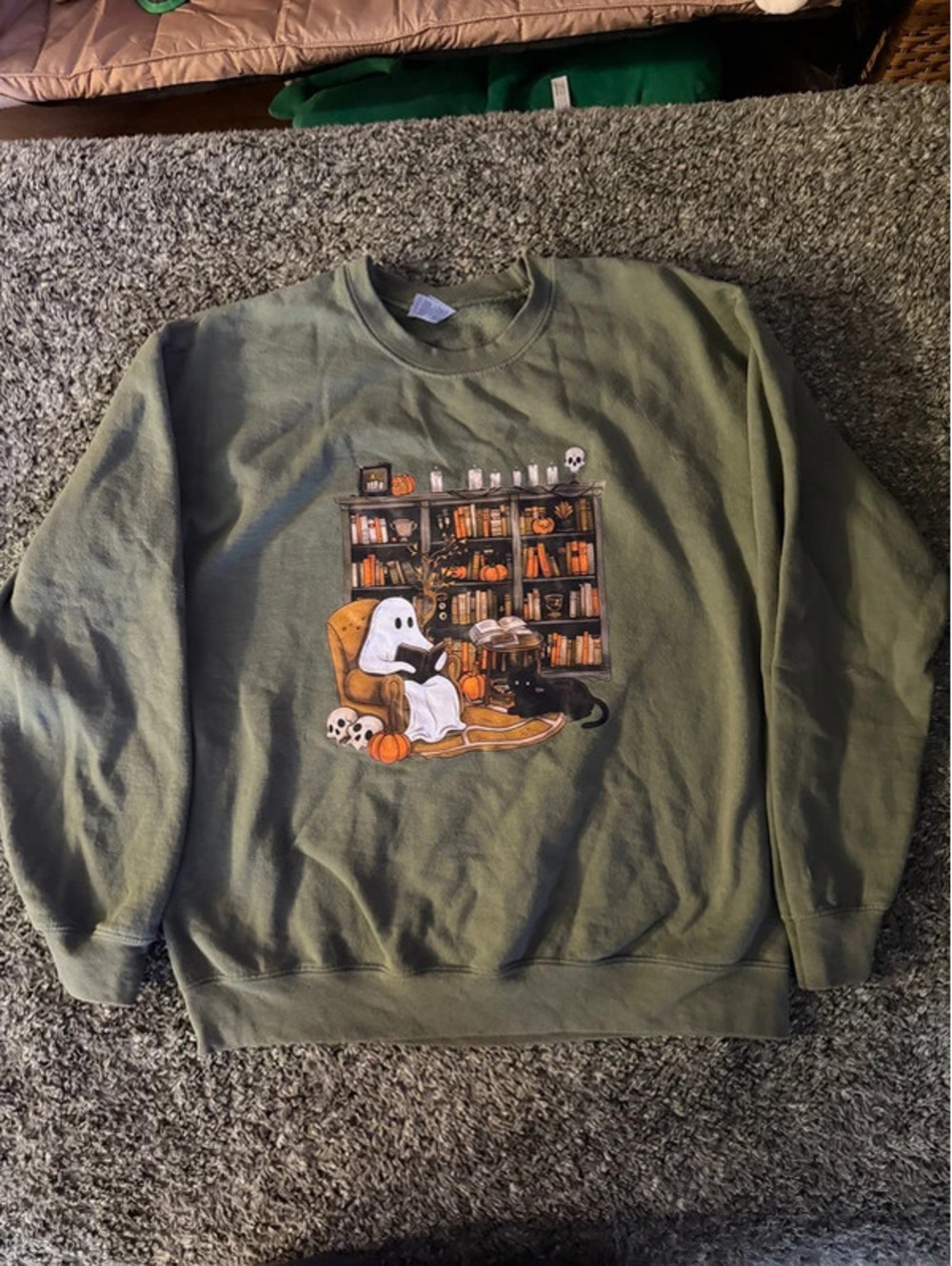 Gildan Olive Green Sweatshirt with Halloween Ghost and Cat Graphic